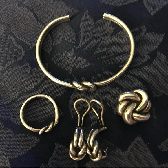 James Avery Jewelry - Extremely Rare!!! Retired James Avery Lovers Knot .925 Sterling Silver FULL SET!
